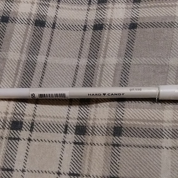 Makeup - Picture 5 of 9